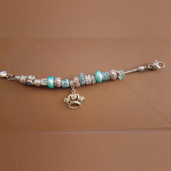 Jewelry - Turquoise Blue Bead Charm Bracelet